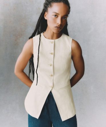 The Edit Linen Waistcoat
