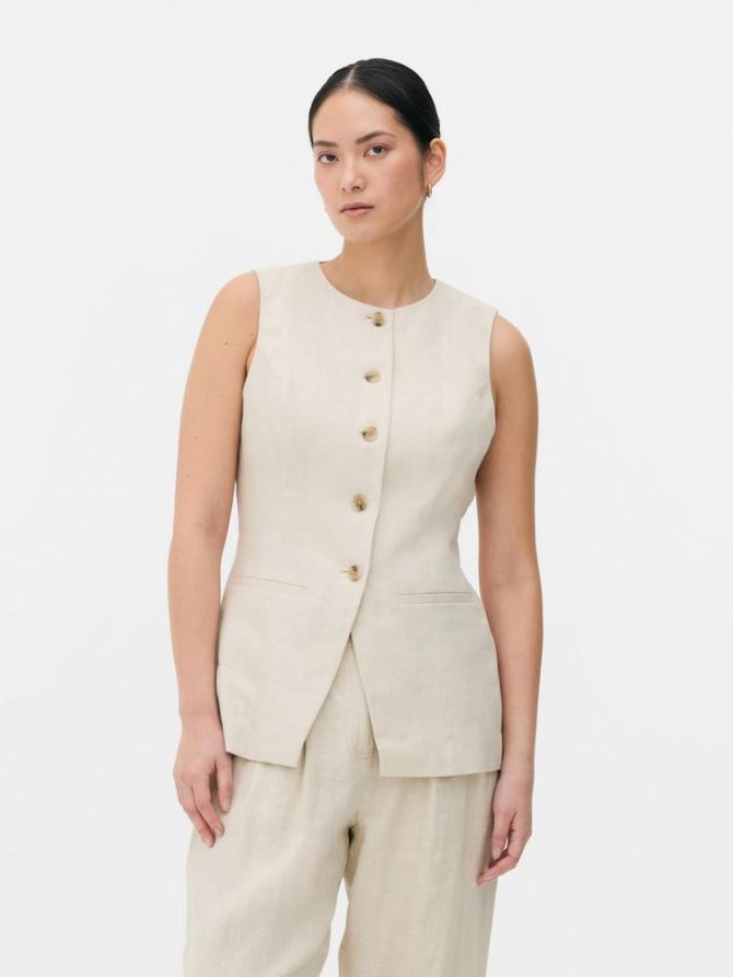 The Edit Linen Waistcoat - Image 3