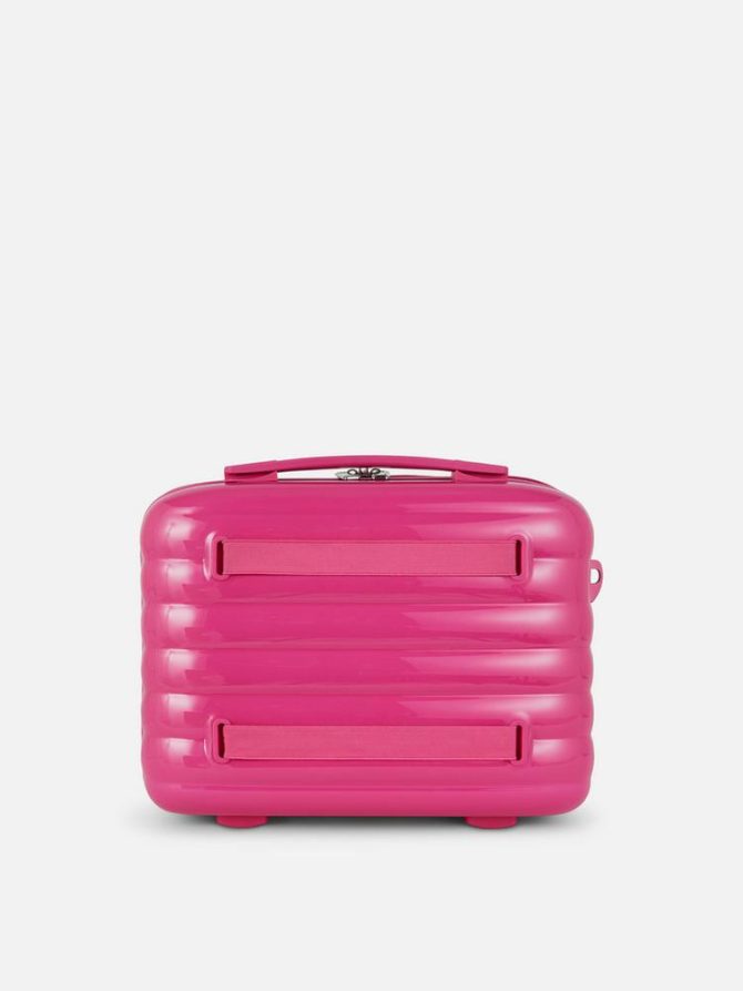 it Luggage Hard Shell Ribbed Vanity - Image 2