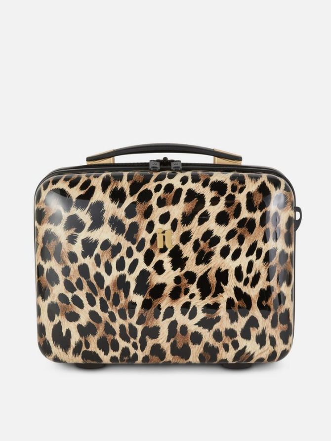It Luggage Hard Shell Leopard Vanity Case