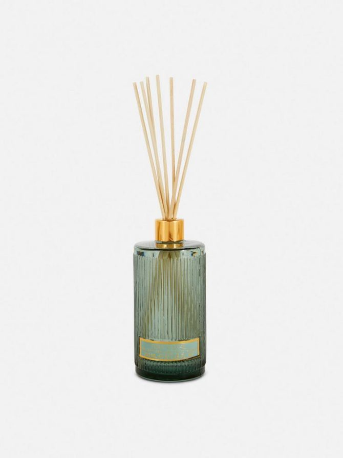 Scented Reed Diffuser in Fluted Jar