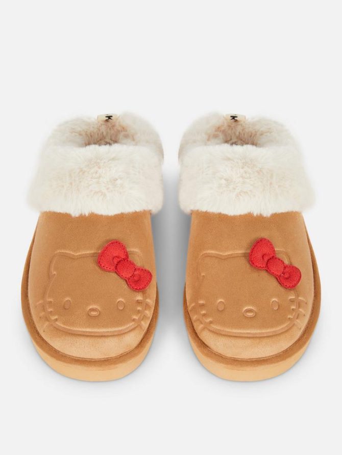 Hello Kitty Cosy Clog Slippers - Image 2