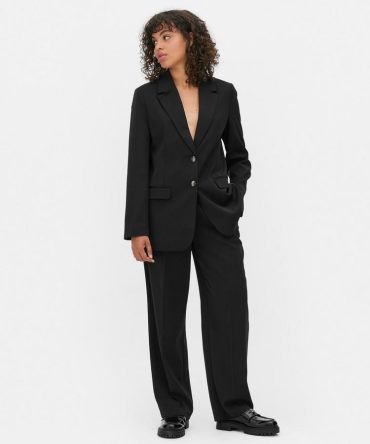 Lila Single Breasted Blazer