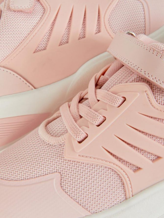 Self-Fastening Sports Trainers - Image 5