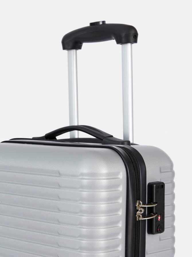 Ribbed Four-Wheel Hard Shell Suitcase - Image 4