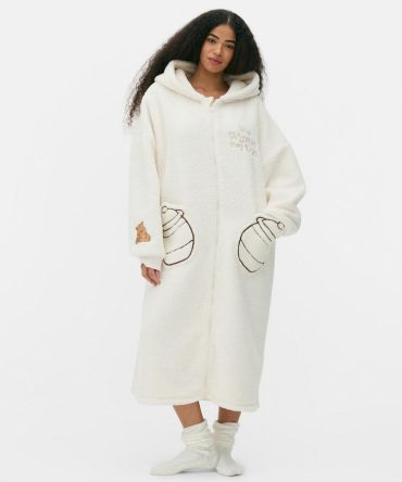 Women’s Winnie the Pooh Longline Snuddie
