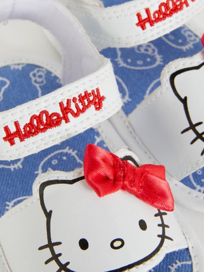 Hello Kitty Sandals - Image 5