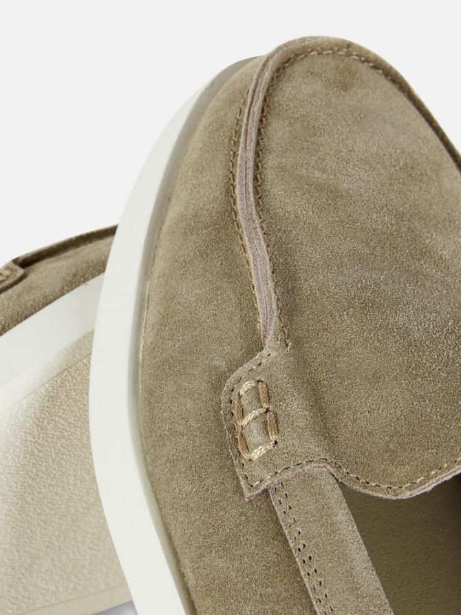 Kem Suede Loafers - Image 5