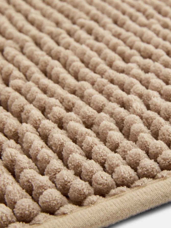 Chenille Bath Mat - Image 2