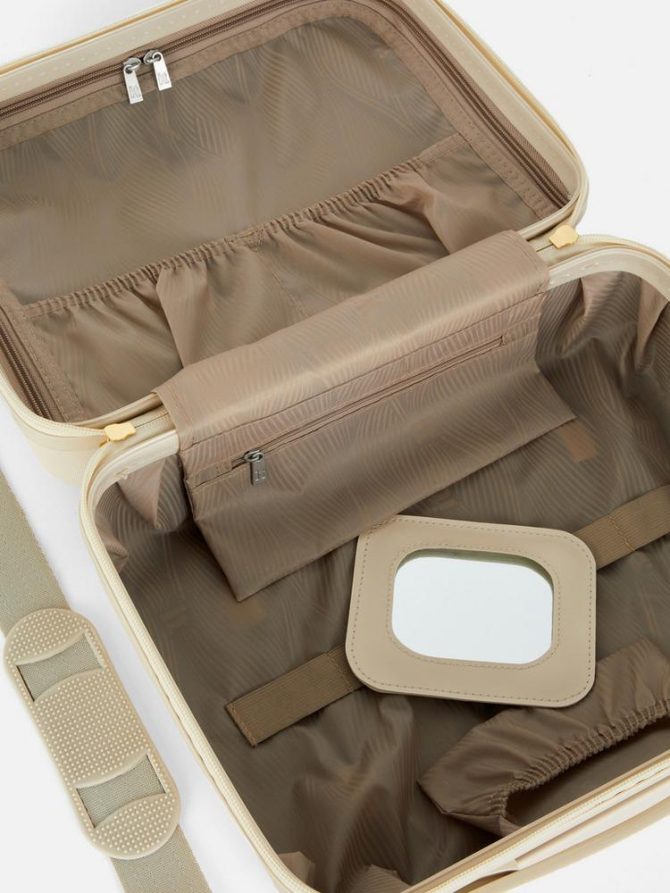 it Luggage Hard shell Vanity Case - Image 4